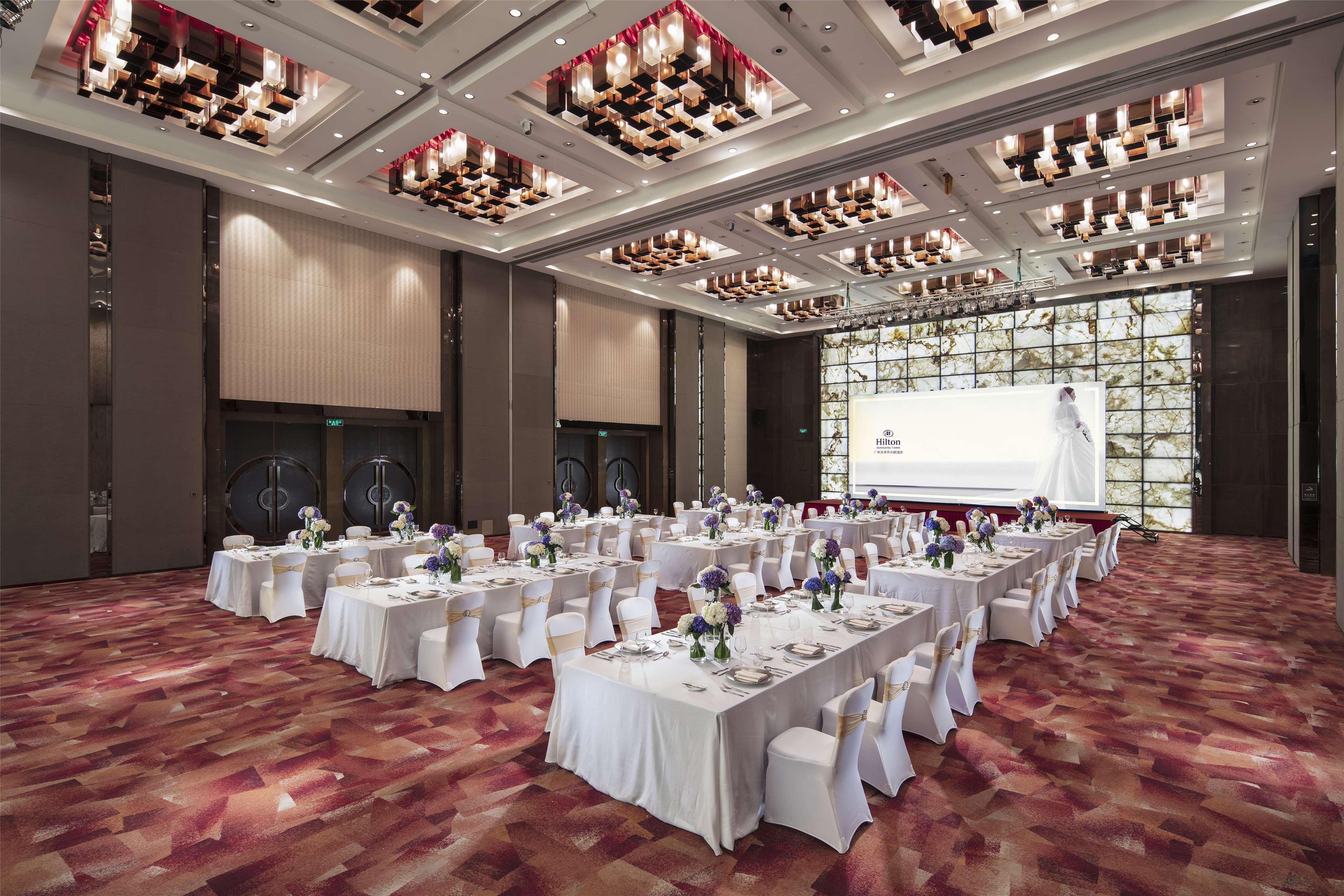 Hilton Guangzhou Tianhe - Free Shuttle Bus And Registration Counter Available During Canton Fair Period Exteriör bild The Grand Ballroom