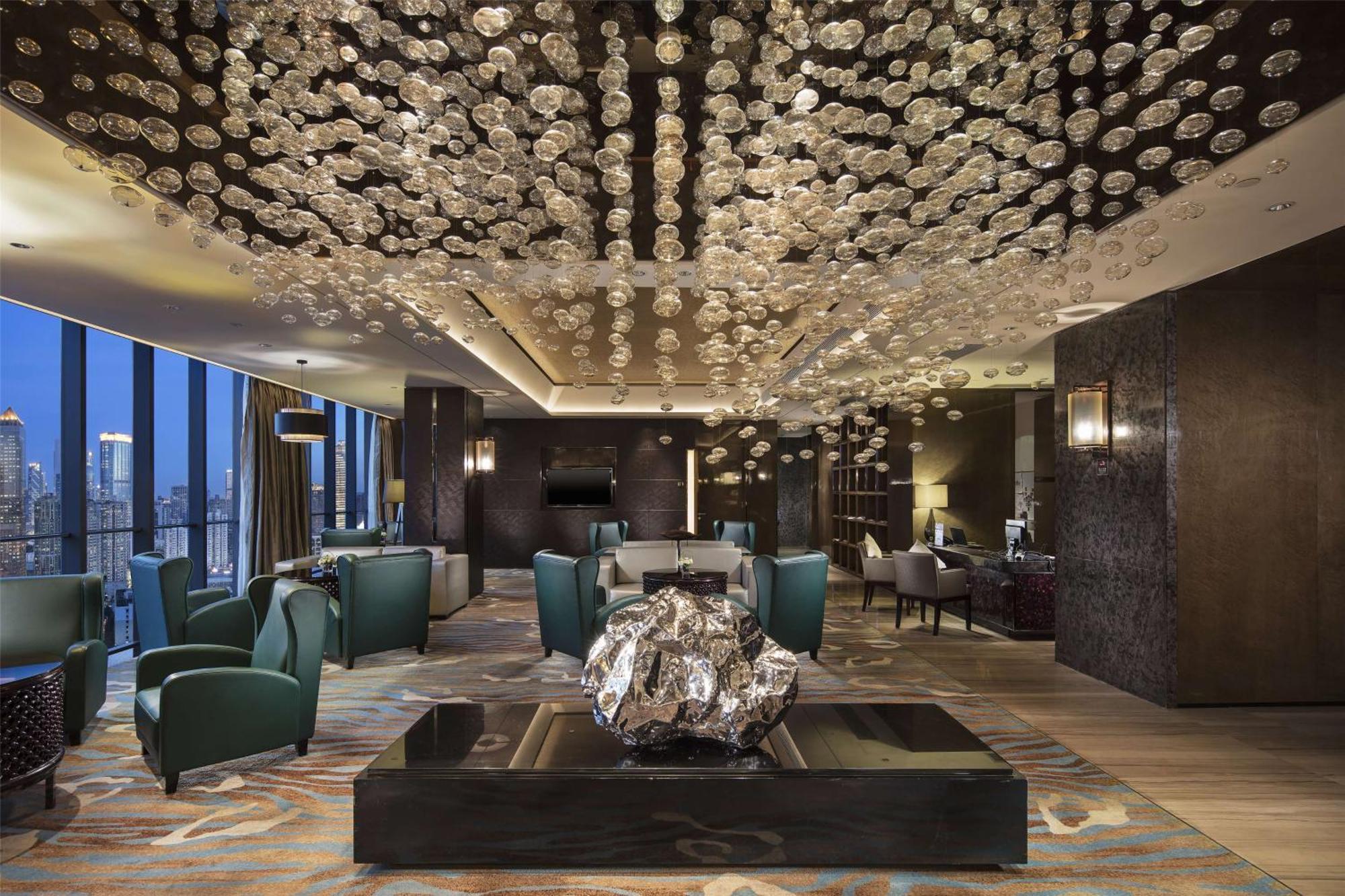 Hilton Guangzhou Tianhe - Free Shuttle Bus And Registration Counter Available During Canton Fair Period Exteriör bild