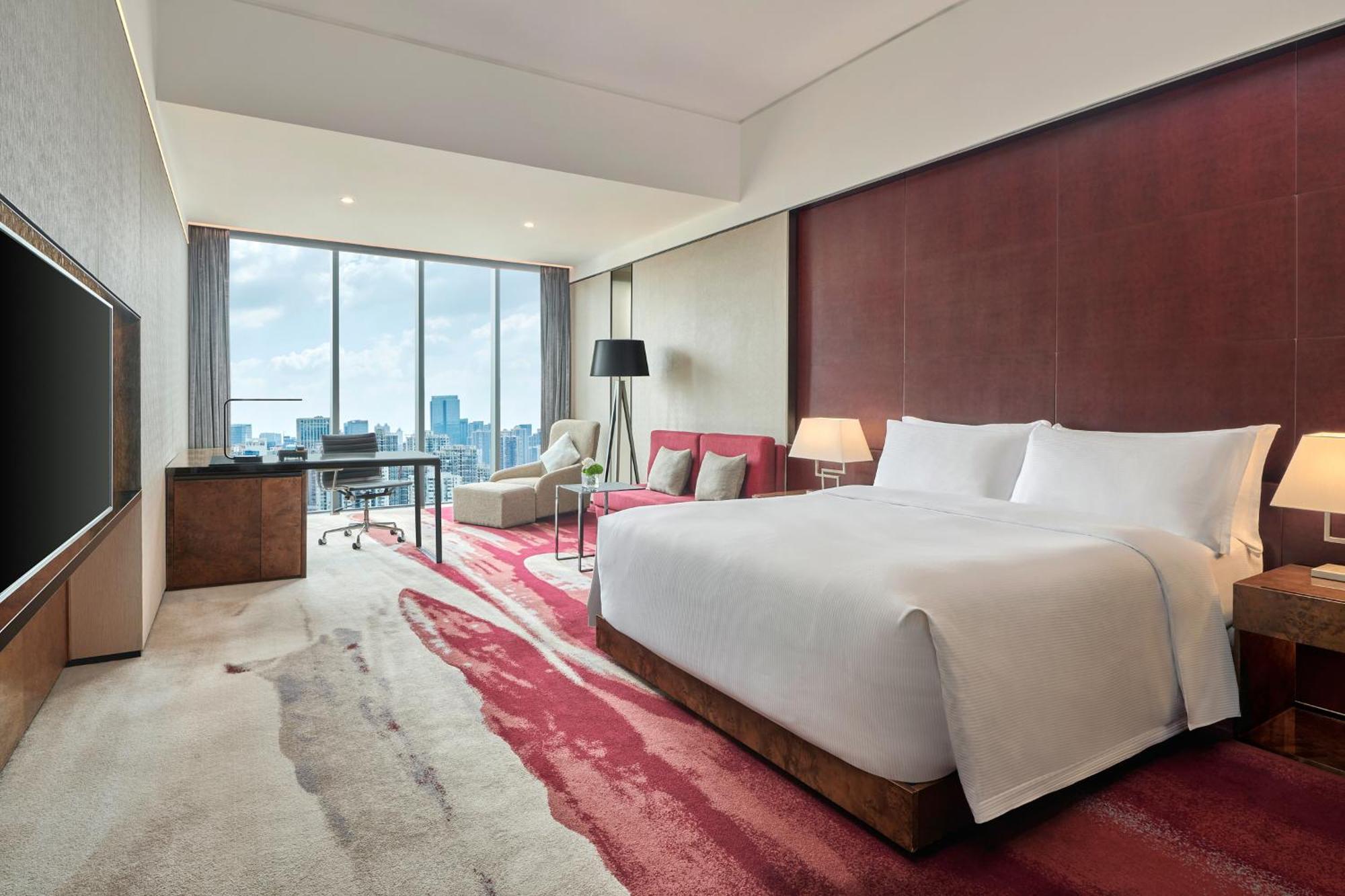 Hilton Guangzhou Tianhe - Free Shuttle Bus And Registration Counter Available During Canton Fair Period Exteriör bild Deluxe Room